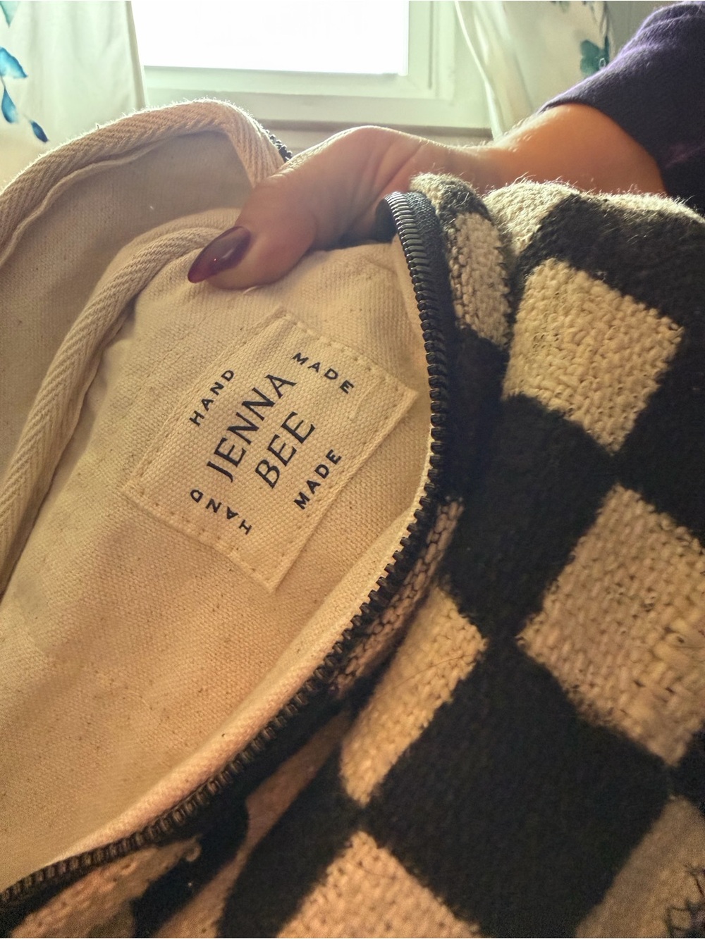 Handmade Checkerboard Canvas Sling Bag - Black & Cream - Picture 4 of 4